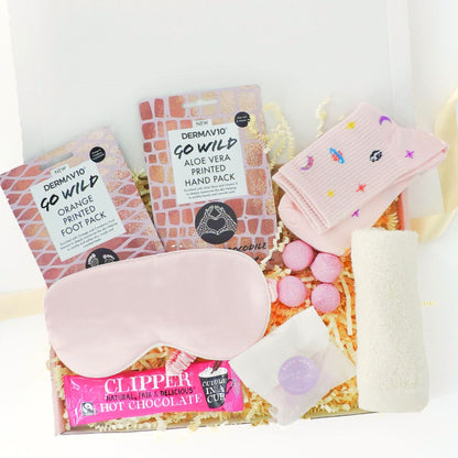 Pink Relaxation Gift– a premium pampering box filled with indulgent relaxation treats.